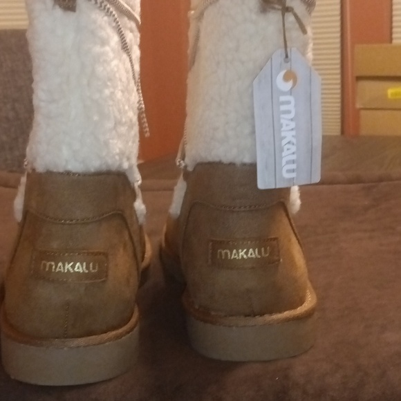 Makalu fleece lined boots - Picture 2 of 5